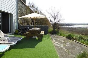 Holiday Home With sea View in Portbail