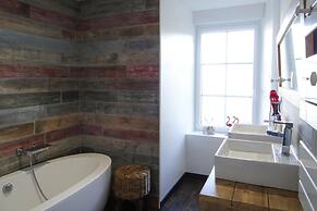Holiday Home With sea View in Portbail