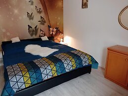 Holiday Home in Nowe Warpno With Garden