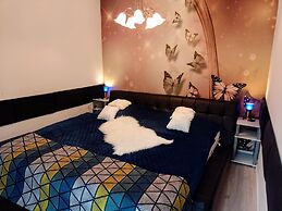 Holiday Home in Nowe Warpno With Garden