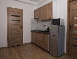 Holiday Apartment With Pool in Jaros?awiec