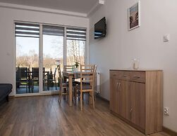 Holiday Apartment With Pool in Jaros?awiec