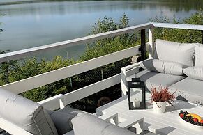 Holiday Home at Lake Marchowo, Koleczkowo