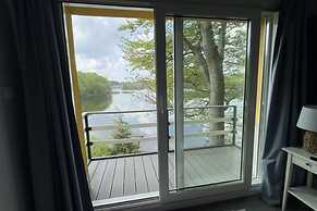 Holiday Home at Lake Marchowo, Koleczkowo