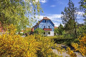 Apartment in Gtshren Lebbin With Garden