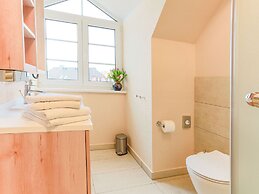 Apartment in Gtshren Lebbin With Garden