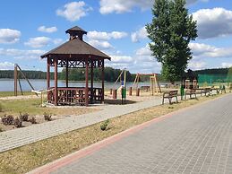 Comfortable Holiday Apartment With a Lake View
