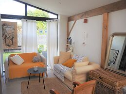 Lovely Holiday Home With Private Pool at the Luberon Park, Pertuis