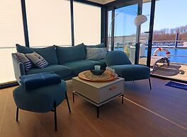 Hausboot in Boltenhagen