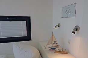 Hausboot in Boltenhagen