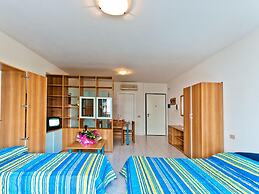 Cristoforo Colombo Holiday Complex in Caorle, Close to the Beach