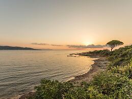 Air-conditioned Studio in Sainte Maxime