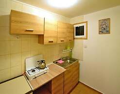 Bungalow Close to the Beach, Sianozety