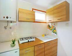 Bungalow Close to the Beach, Sianozety