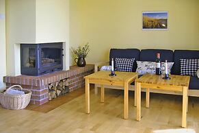 Cottage Directly by the Lake in Trygor