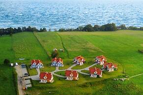 Cottage Directly by the Lake in Trygor