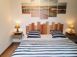 Charming Holiday Home, Near Mont St-michel