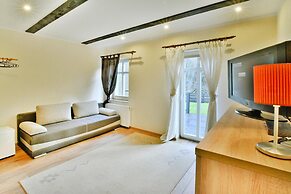 Comfortable Holiday Home in the Middle of a Forest