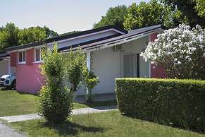 Bungalow in Caorle With Garden Furniture