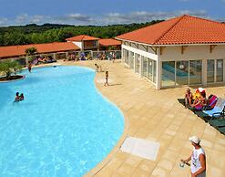 8-guests Holiday Home in Cassen