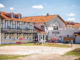 8-guests Holiday Home in Cassen