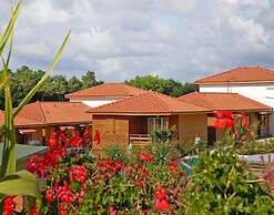 8-guests Holiday Home in Cassen