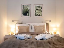 Apartment With a Terrace Near Sea