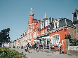 Flat on the Beach With Pool in Le Crotoy