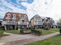 Flat on the Beach With Pool in Le Crotoy