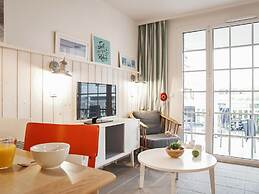 Flat on the Beach With Pool in Le Crotoy