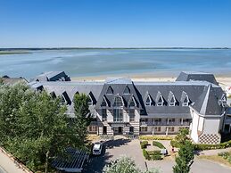 Flat on the Beach With Pool in Le Crotoy