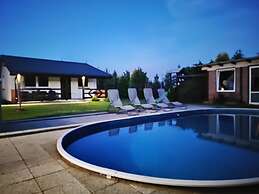 Comfortable Holiday Homes, Swimming Pool, Rewal.-formerly TUI Ferienha