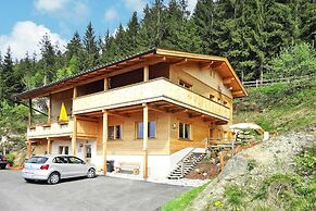 Semi-detached House, Zell am Ziller