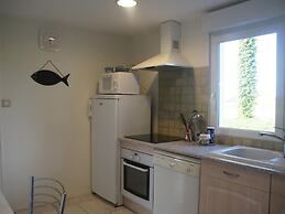 Charming Holiday Home With sea View, Plougasnou