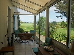 Charming Holiday Home With sea View, Plougasnou