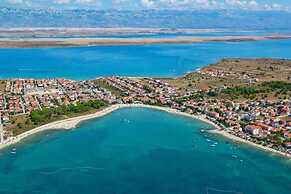 Apartments in House Liveric, in Vir at the Beach