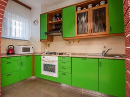 Apartments in House Liveric, in Vir at the Beach