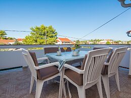 Apartments in House Liveric, in Vir at the Beach