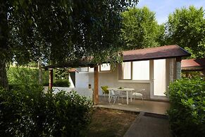 Bungalow in Caorle With Garden Furniture