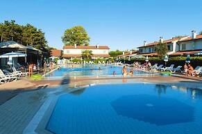 Apartment in Bibione With Pool