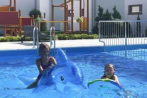 Luxury Homes With the Pools for 6 Persons