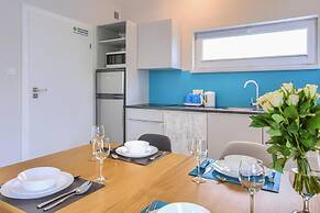 Luxury Homes With the Pools for 6 Persons