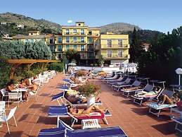 Apartment in Pietra Ligure With Garage