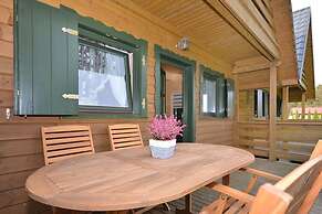 Comfortable Holiday House With a Garden, Dabki