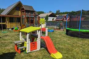 Comfortable Holiday House With a Garden, Dabki