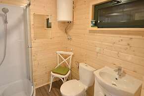 Comfortable Holiday House With a Garden, Dabki