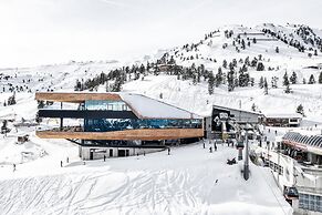 Chalet in Kaltenbach With Sauna & Ski Access