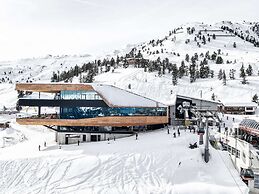 Apartment in Kaltenbach at the ski Lift