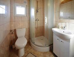 Cottage 300m From the Lake in Lubin