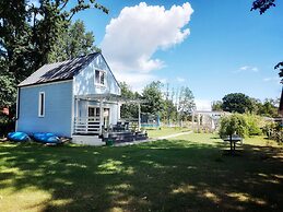 Blue Lagoon - Vacation Home in Nowe Warpno